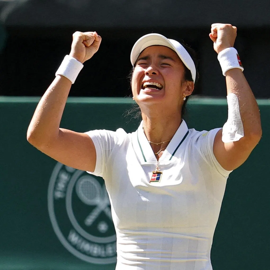 Tennis - Wimbledon - All England Lawn Tennis and Croquet Club, London, Britain - July 4, 2026 Philippines' Alexandra Eala celebrates after winning her third round match against Poland's Iga Swiatek REUTERS/Toby Melville