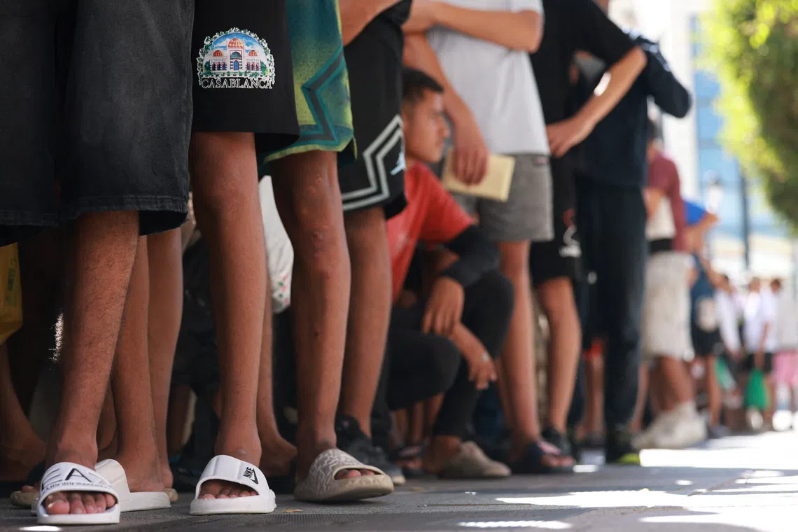 Spain threatens retaliation against Italy if border controls not lifted