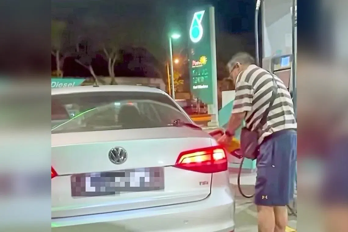 Man who allegedly filled S’pore-registered car with RON95 at Johor petrol station identified