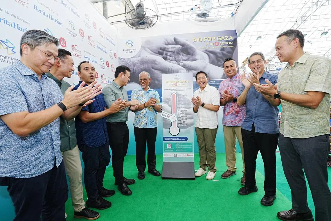 M3 and Rahmatan Lil Alamin Foundation (RLAF) will open a booth at Bazaar
Raya at Wisma Geylang Serai, to raise funds for humanitarian relief efforts in Gaza.
Mr Masagos Zulkifli, Minister-In-Charge of Muslim Affairs, Minister for Social and
Family Development and Second Minister for Health will launch the initiative, themed
‘M3 in SG60 Action: Connecting, Collaborating and Caring – Aid for Gaza’. Through this initiative, M3@Towns aims to raise $600,000 for the Gaza
humanitarian aid. Members of the public can make their donations at the booth during the
launch and throughout the bazaar's operating period until 30 March 2025.