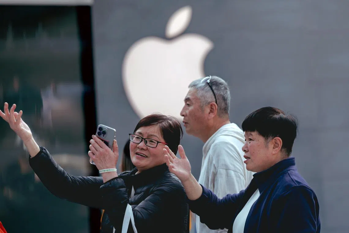 Apple has seen the iPhone struggle in the world’s biggest smartphone market since the September debut of its latest generation models.