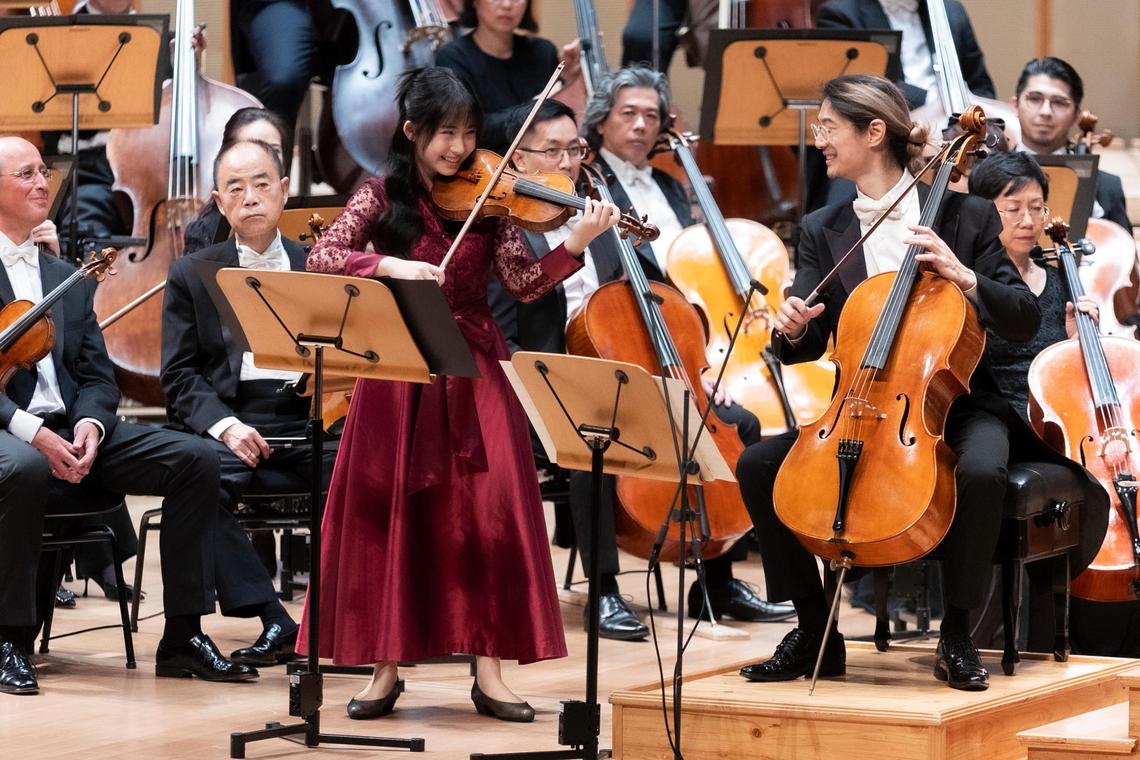 Singaporean violinist Chloe Chua (left) and Singapore Symphony Orchestra (SSO) principal cellist Ng Pei-Sian (right) perform at the Esplanade Concert Hall on July 25.