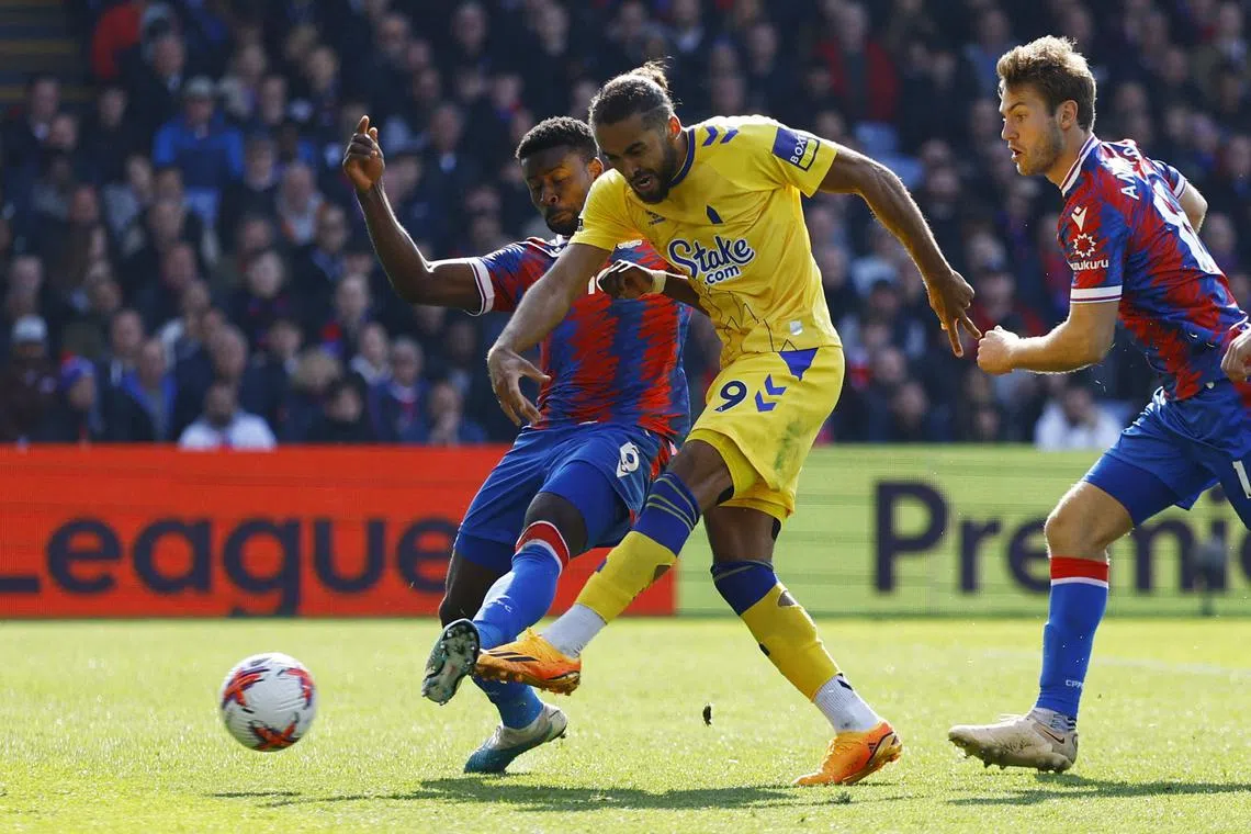 Everton's Dominic Calvert-Lewin takes a shot at  goal.