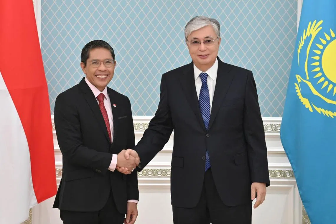 hmmaliki - His Excellency Kassym-Jomart Tokayev welcoming Minister Maliki



Photo credit: The Presidential Palace of the Republic of Kazakhstan