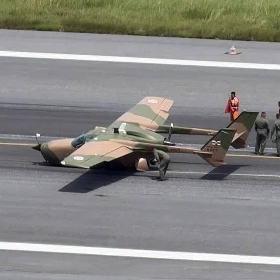 The closure was to facilitate the removal of a navy aircraft that had encountered a wheel failure while landing.