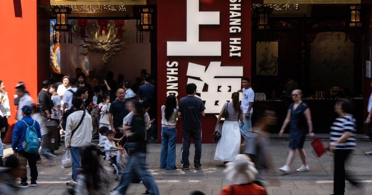 China Golden Week spending per trip hits four-year low amid overseas travel jump