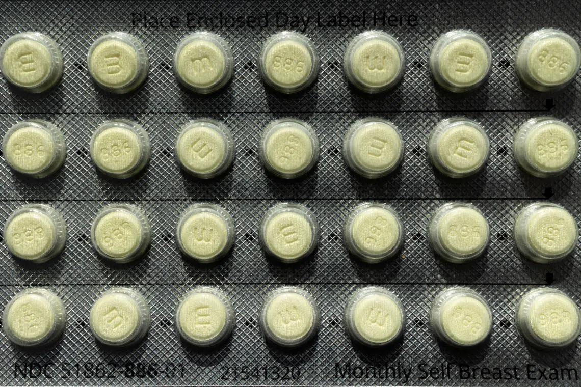 A pack of birth control pills is displayed in this illustration picture taken in Philadelphia, Pennsylvania, U.S., July 11, 2022. REUTERS/Hannah Beier/Illustration