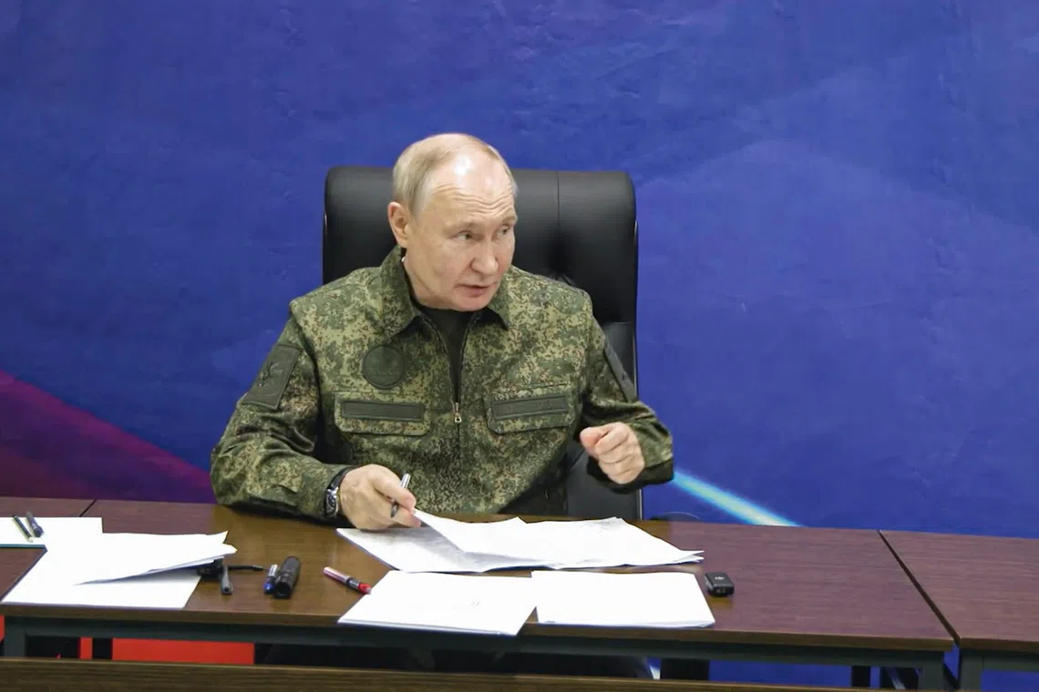 Russian President Vladimir Putin, speaking during his recent visit to a command post of the West group of Russian Army, is gaining the upper hand amid fragmenting  Nato unity.