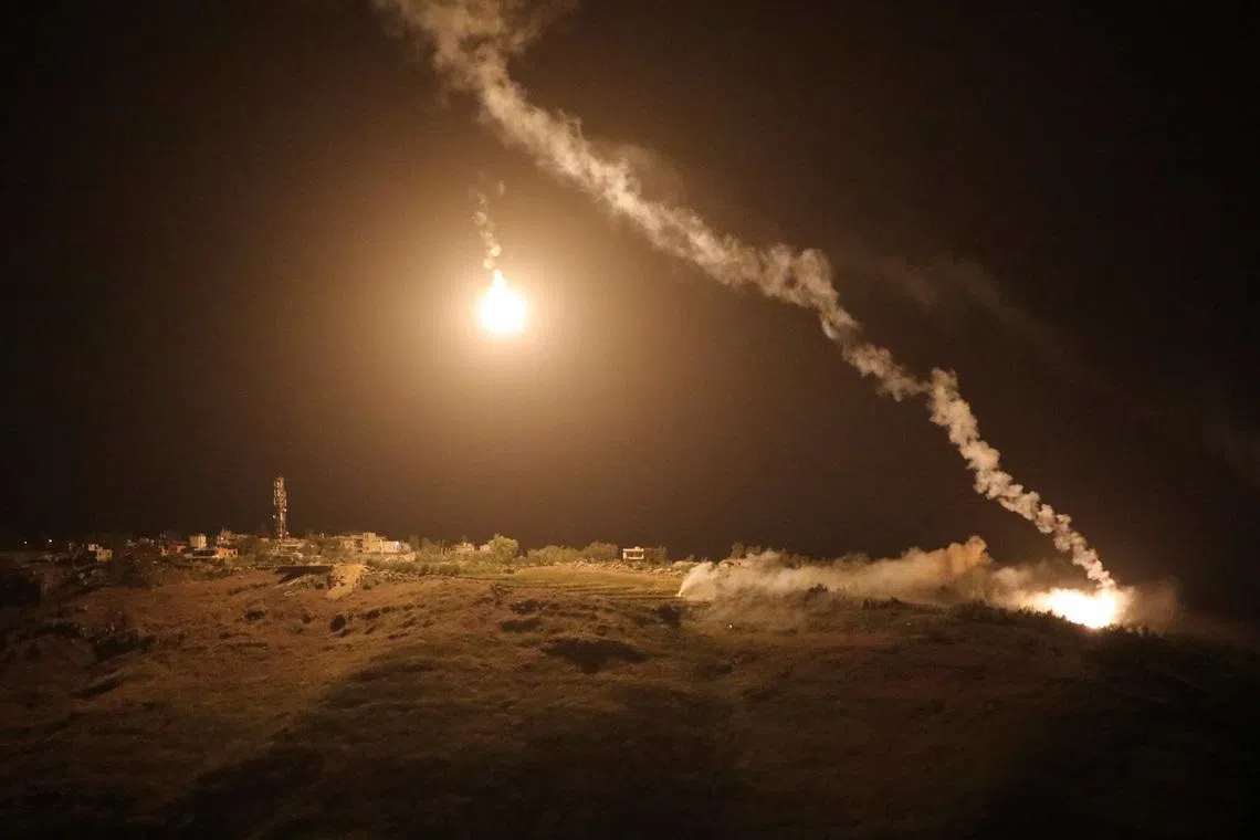 Flares are fired by Israeli forces in Arnoun as seen from Marjayoun, Lebanon May 14, 2026. REUTERS/Karamallah Daher