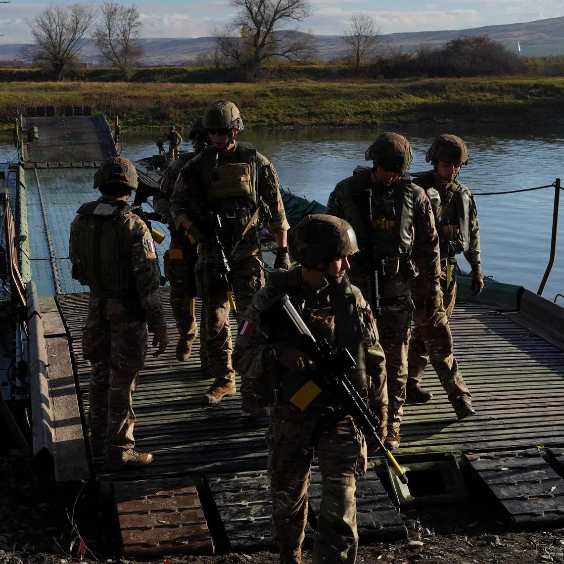 French soldiers take part in a European military exercise in Santimbru, Romania, November 9, 2025. REUTERS/Andreea Campeanu/File Photo