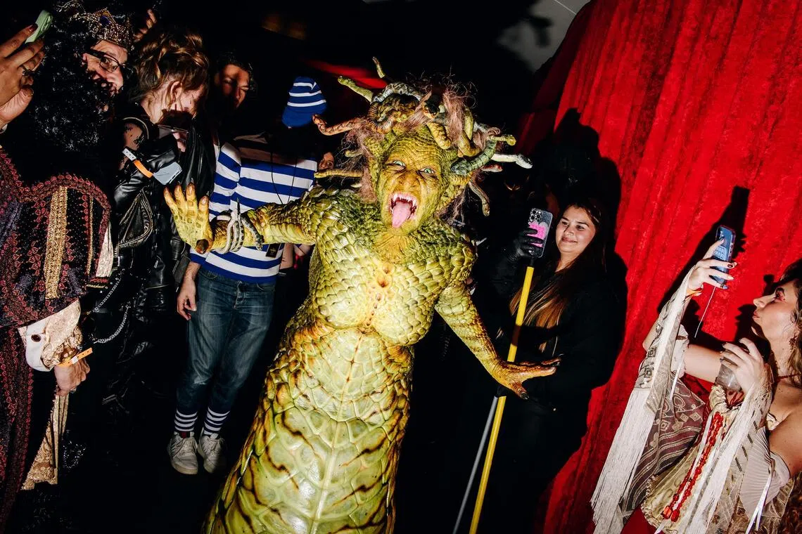 Model and TV personality Heidi Klum, in costume as Medusa for her annual Halloween party, at the Hard Rock Hotel in New York on Friday, Oct. 1, 2025. (Nina Westervelt/The New York Times)