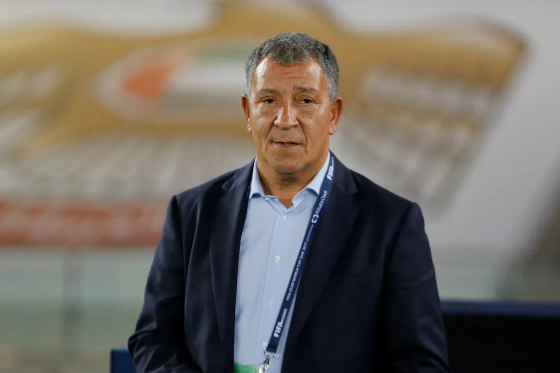 FILE PHOTO: Soccer Football - FIFA Club World Cup Third Place Match - Al Jazira vs CF Pachuca - Zayed Sports City Stadium, Abu Dhabi, United Arab Emirates - December 16, 2017  Al Jazira coach Henk ten Cate. REUTERS/Amr Abdallah Dalsh/File Photo