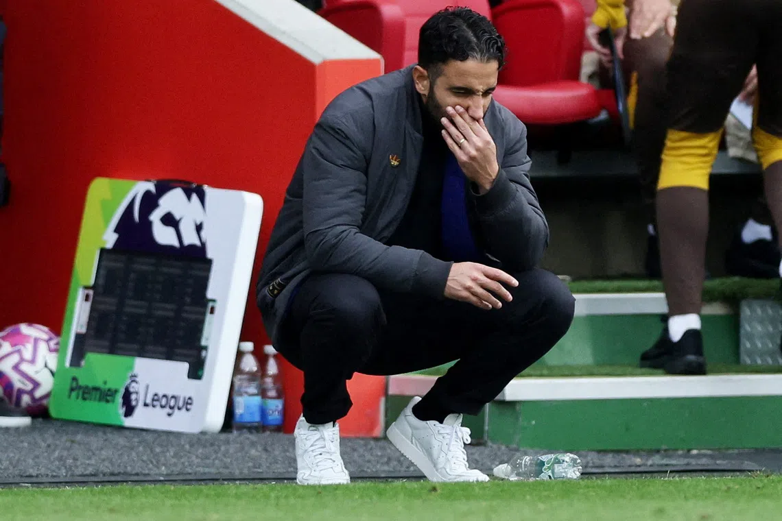 Soccer Football - Premier League - Brentford v Manchester United - GTech Community Stadium, London, Britain - September 27, 2025 Manchester United manager Ruben Amorim reacts REUTERS/David Klein