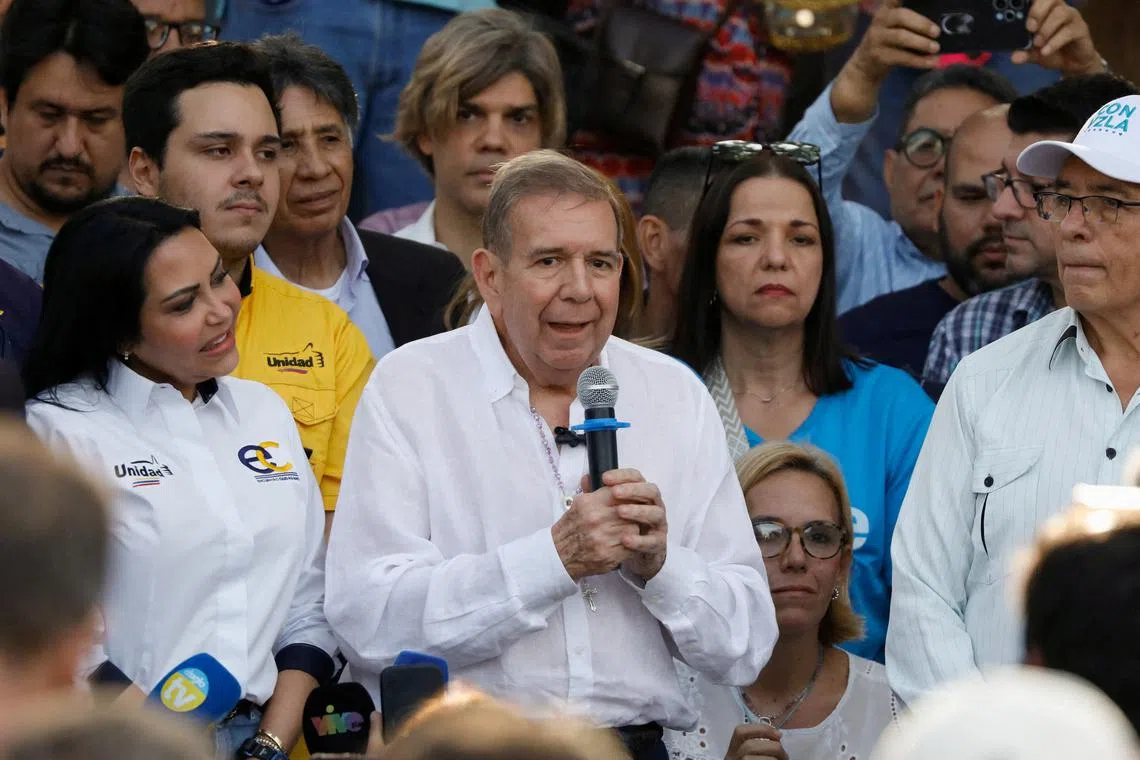 FILE PHOTO: Venezuelan opposition presidential candidate Edmundo Gonzalez addresses supporters during a rally with the members of the electoral table of the Baruta municipality, in Caracas, Venezuela June 13, 2024. REUTERS/Leonardo Fernandez Viloria/File Photo