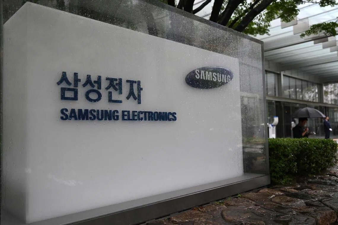 The deal includes a provision to allocate a fixed portion of Samsung Electronics’ chip performance toward employee bonuses.
