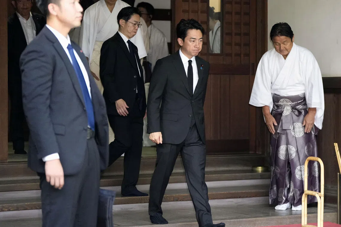 Japan Defence Minister Visits Yasukuni on WWII Anniversary