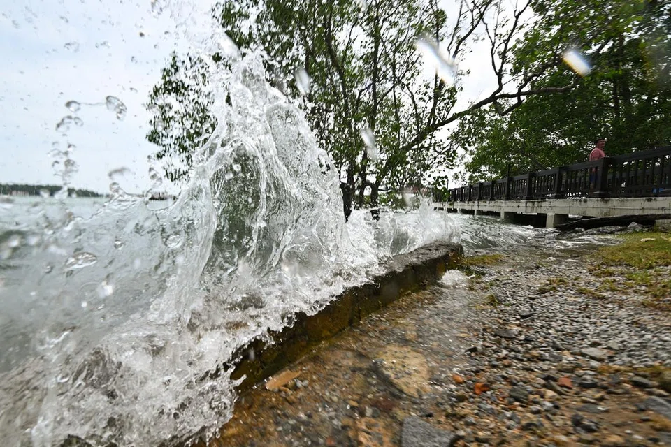 Global sea levels may rise by up to 1.9m by 2100, exceeding earlier ...