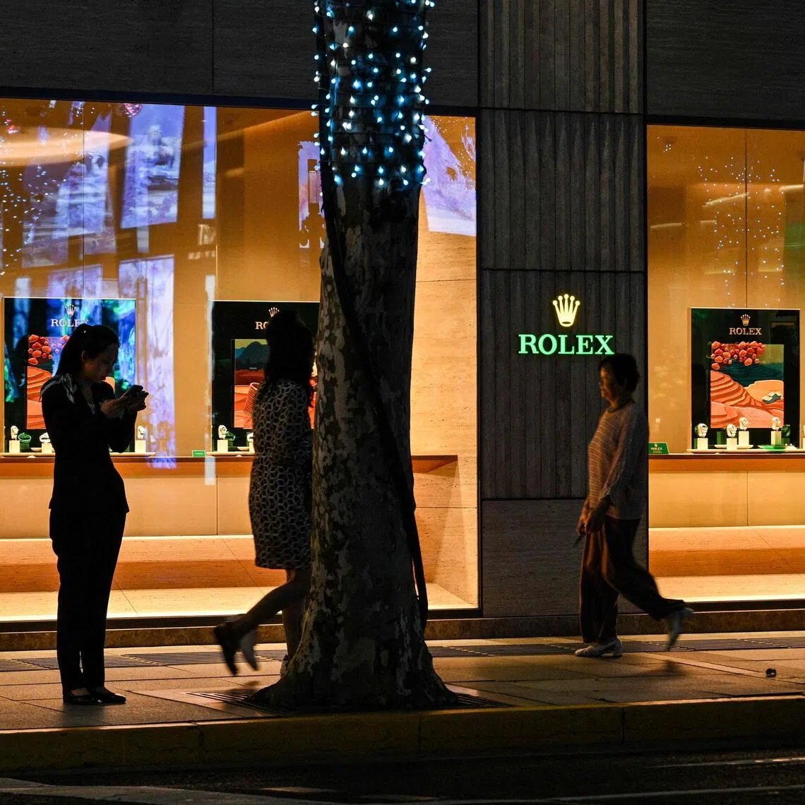 A Rolex store in the Jing’an district in Shanghai on Aug 18.