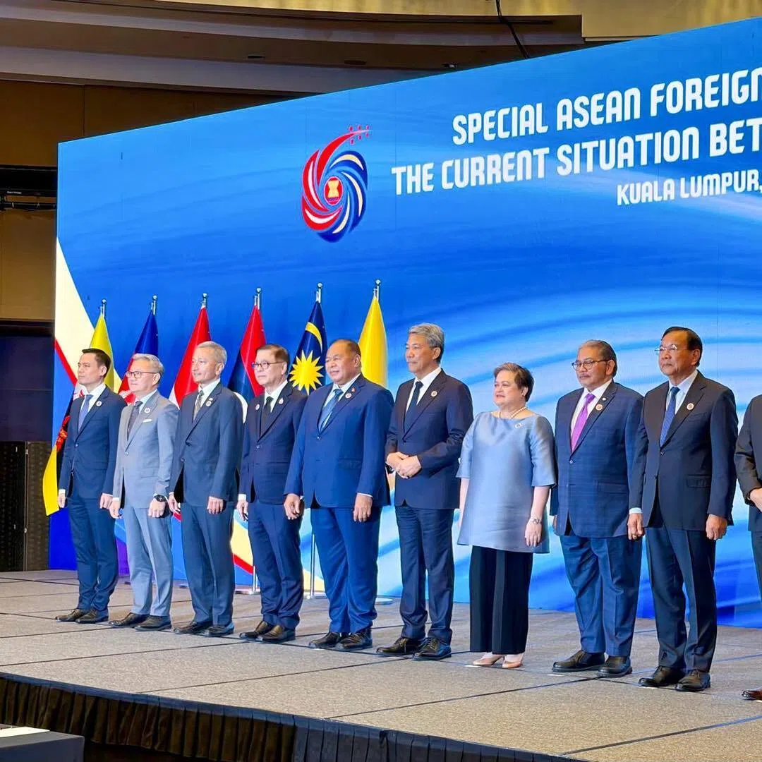 The ministers met to salvage a truce first brokered by ASEAN chair Malaysia and US President Donald Trump.