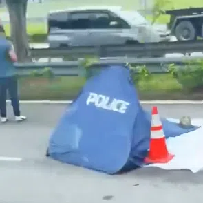 A 72-year-old motorcyclist died in an accident with a tipper truck along the SLE towards CTE on the morning of Nov 22.
