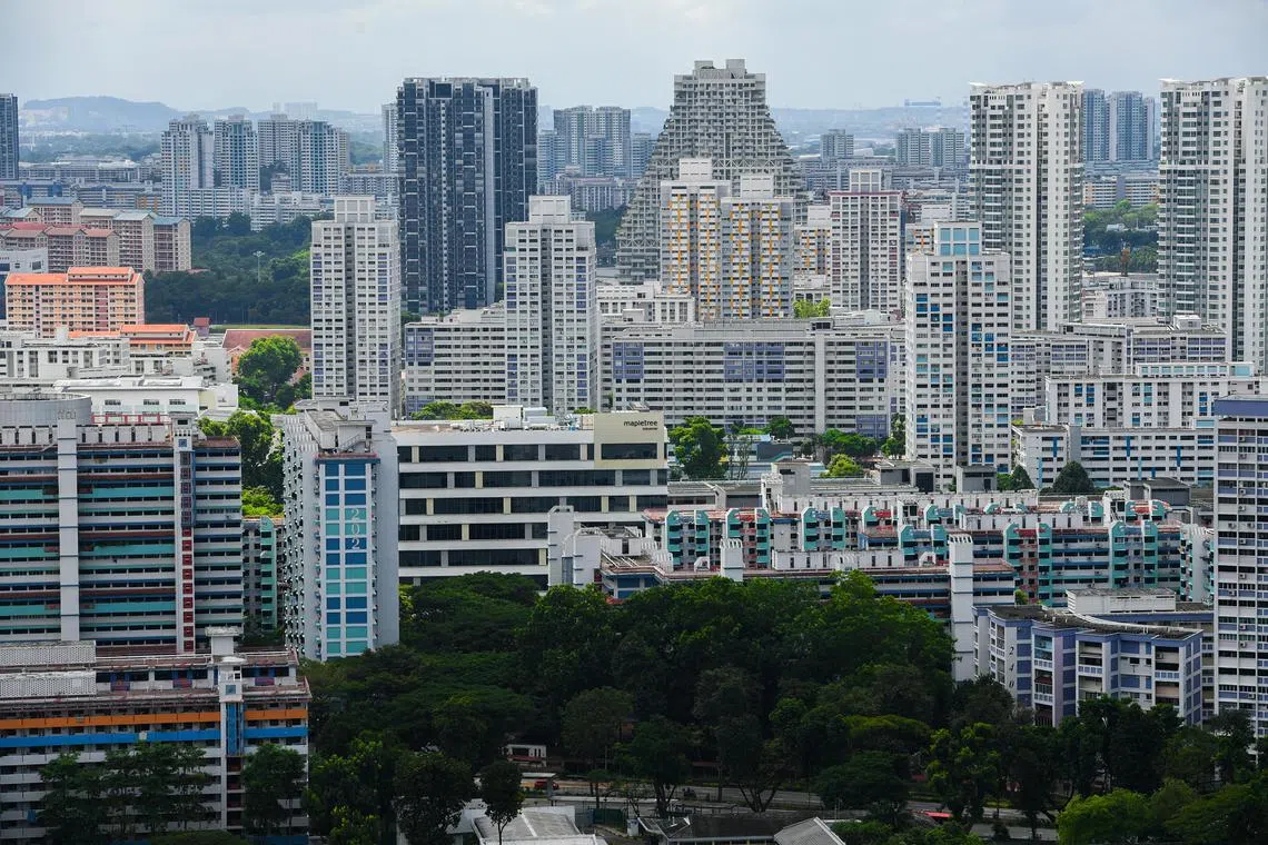 Failing to report a change of residential address is an offence under the National Registration Act.