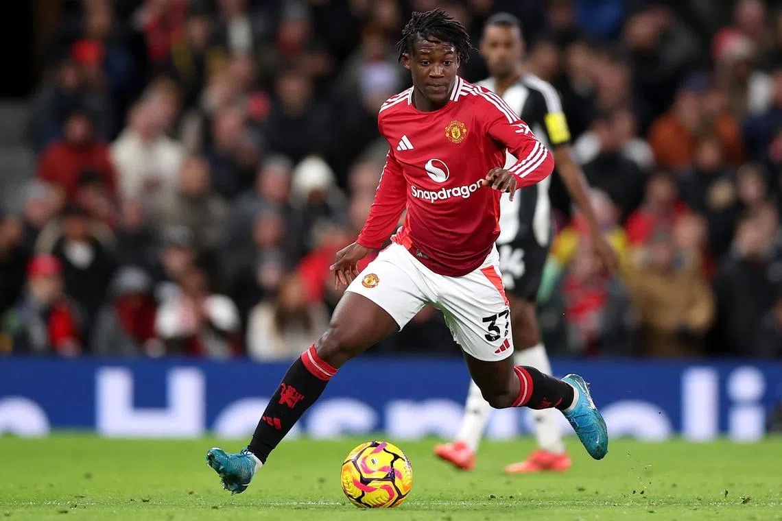 Manchester United is reportedly considering selling young talent Kobbie Mainoo, among other players.