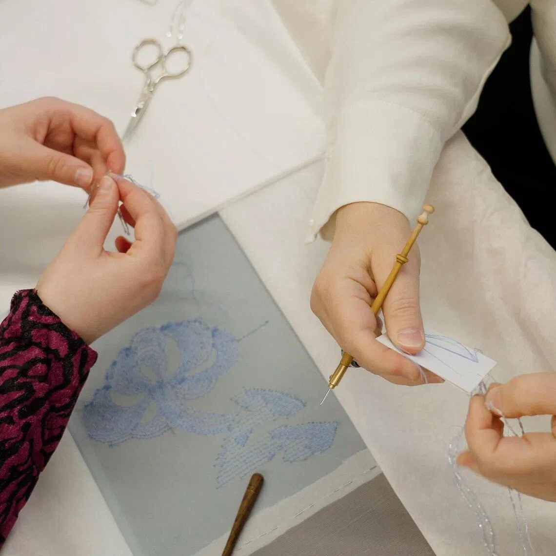 aclesage04 - Lesage embroidery artisans at work


ST PHOTO: JORDAN LEE