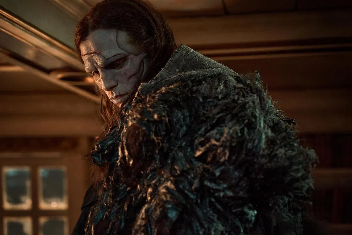 Jacob Elordi in Frankenstein.