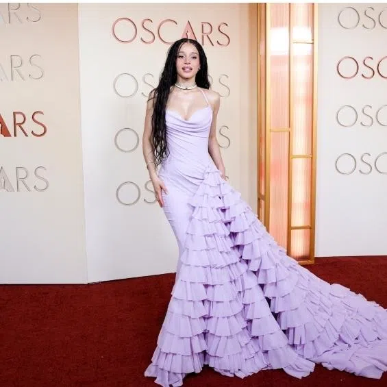 (Clockwise from left) Emma Stone, Chase Infiniti and Teyana Taylor.