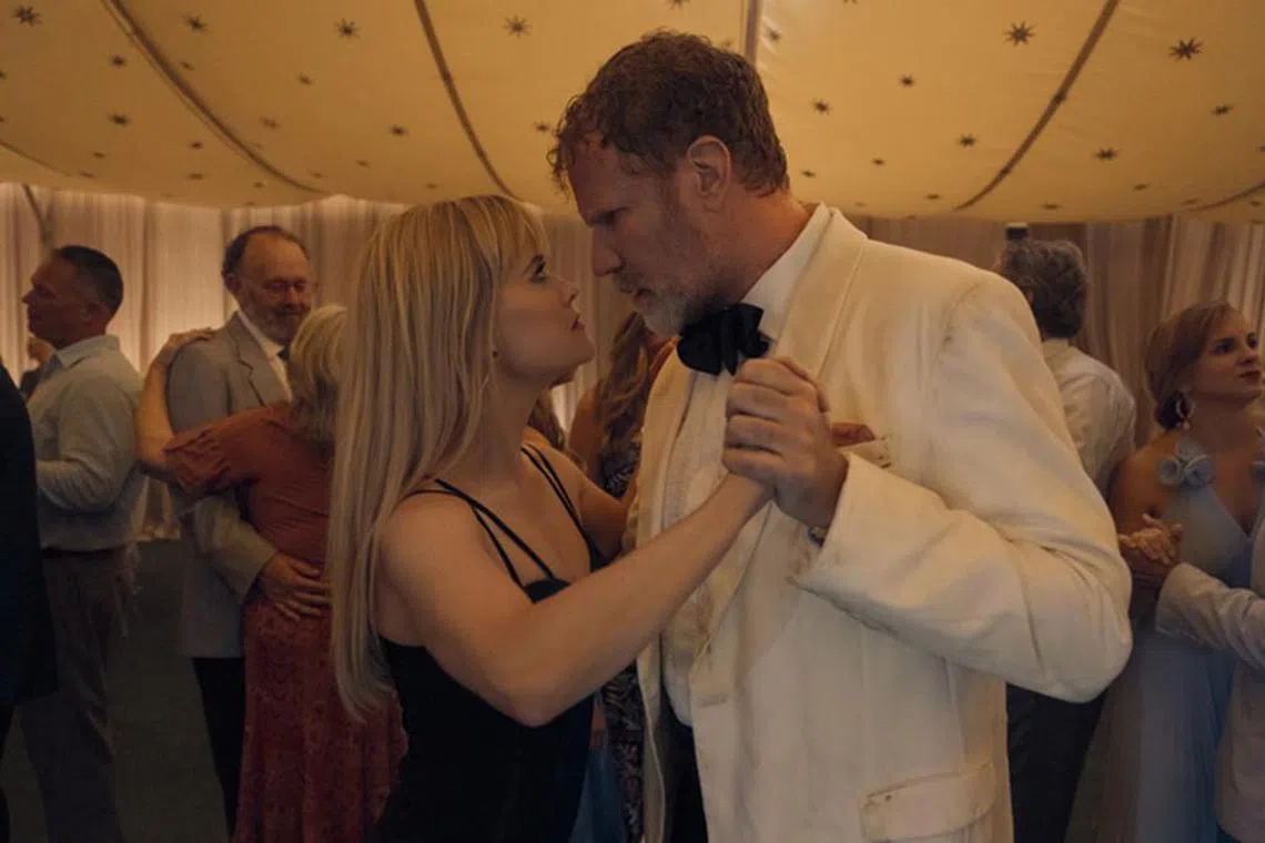 invited30 - Reese Witherspoon (left) and Will Ferrell in You're Cordially Invited


Source/copyright: Prime Video