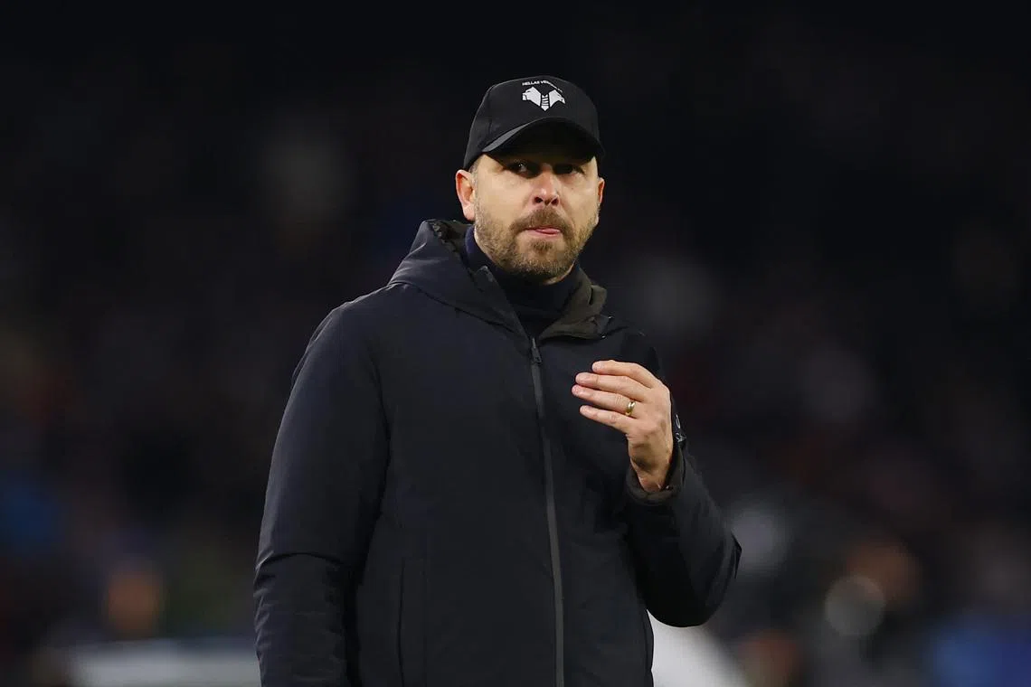 Soccer Football - Serie A - Napoli v Hellas Verona - Stadio Diego Armando Maradona, Naples, Italy - January 7, 2026 Hellas Verona head coach Paolo Zanetti REUTERS/Ciro De Luca