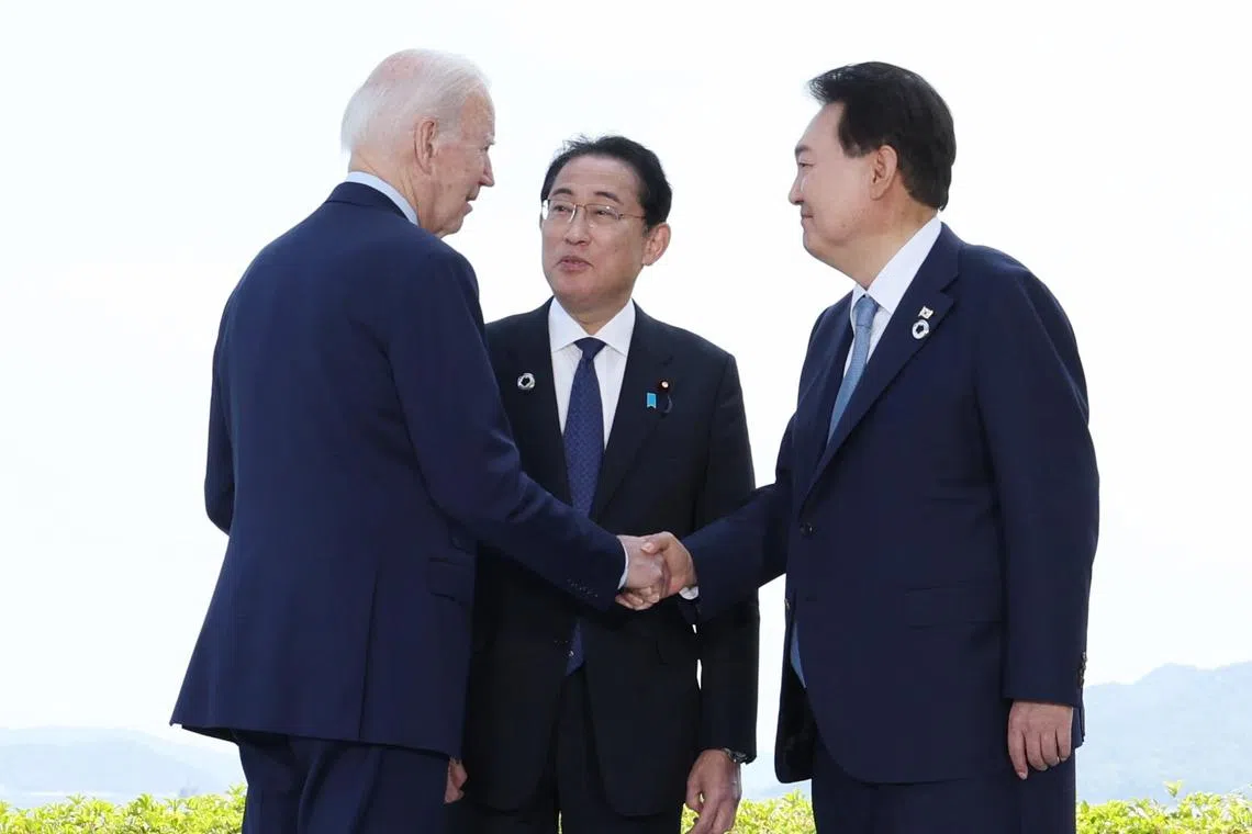 epa10642734 (L-R) US President Joe Biden, Japan's Prime Minister Fumio Kishida and South Korea's President Yoon Suk Yeol ahead of their three-way talks in Hiroshima, Japan, 21 May 2023, on the sidelines of the G7 Summit Leaders' Meeting.  EPA-EFE/YONHAP / POOL SOUTH KOREA OUT