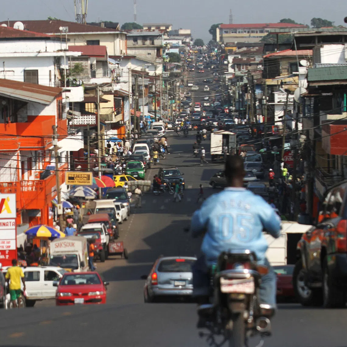 FILE PHOTO: A view of a street in Monrovia  January 29, 2013. REUTERS/Thierry Gouegnon /File Photo
