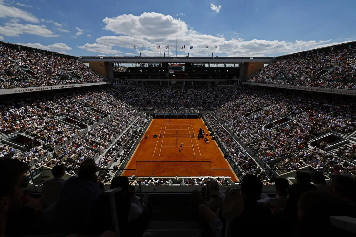 FILE PHOTO: Tennis - French Open - Roland Garros, Paris, France - June 9, 2024 General view during the men's singles final between Germany's Alexander Zverev and Spain's Carlos Alcaraz REUTERS/Gonzalo Fuentes