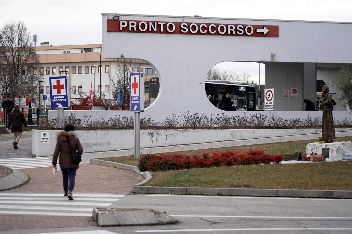 Vonn could return within a year but age and mindset crucial, doctors say