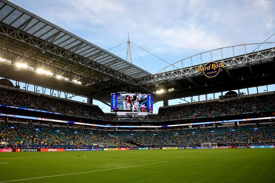 Soccer Football - Copa America 2024 - Final - Argentina v Colombia - Hard Rock Stadium, Miami, Florida, United States - July 14, 2024 Empty seats in the stands are pictured as the match is delayed due to incidents outside the stadium REUTERS/Agustin Marcarian