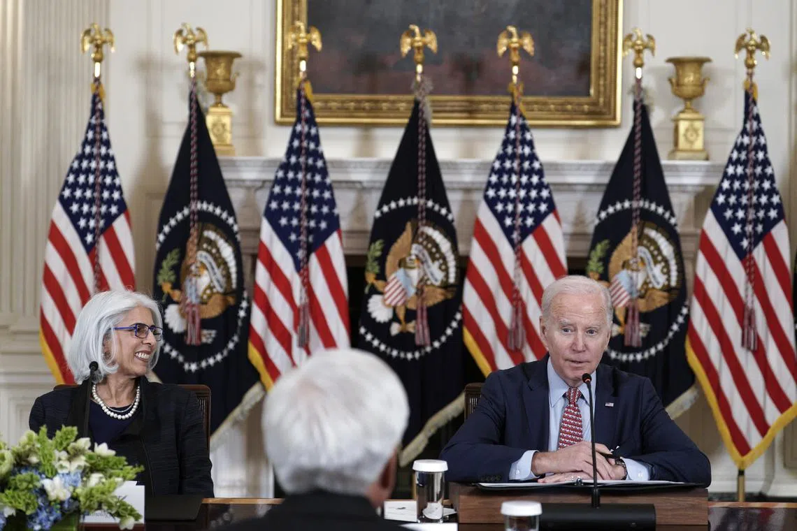 epa10558680 US President Joe Biden (R) meets with the members of his Council of Advisors on Science and Technology in the State Dining Room at the White House in Washington, DC, USA, 04 April 2023.  EPA-EFE/Yuri Gripas / ABACA / POOL