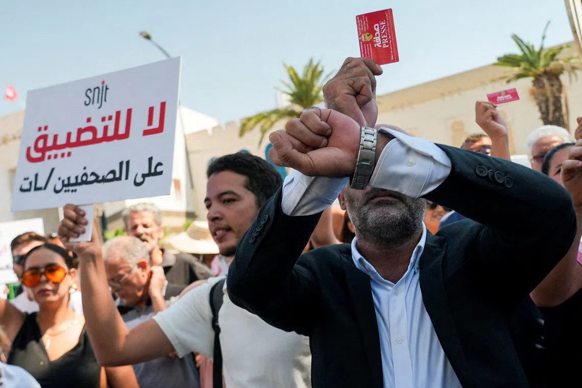 Tunisian journalists participate in a rally called by the Tunisian journalists' union to demand the release of journalist Mohamed Yousfi, a vocal critic of President Kais Saied, amid a widespread crackdown on journalists, in Tunis, Tunisia. September 8, 2026. REUTERS/ Jihed Abidellaoui
