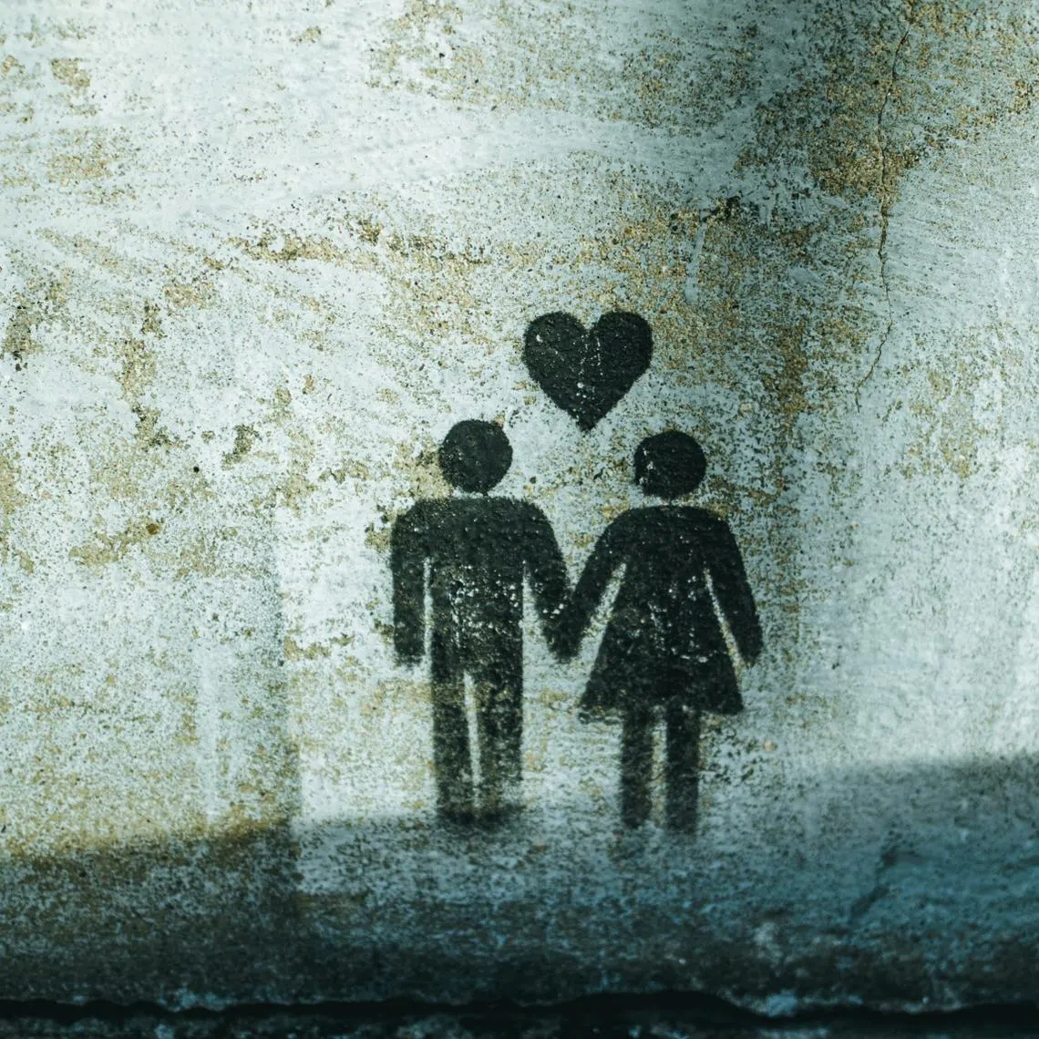 According to the latest national statistics on marriage and divorce, marriages are on a downward trend, and divorce rates are rising.