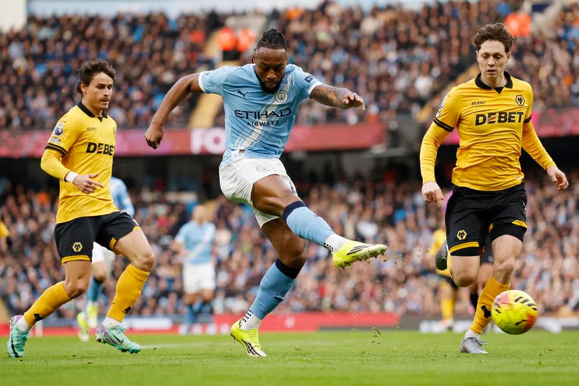 Soccer Football - Premier League - Manchester City v Wolverhampton Wanderers - Etihad Stadium, Manchester, Britain - January 24, 2026 Manchester City's Antoine Semenyo shoots at goal Action Images via Reuters/Jason Cairnduff