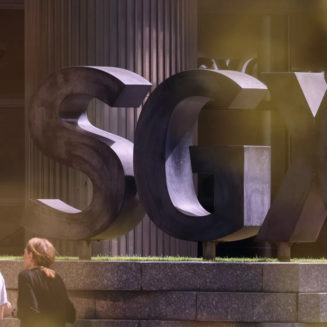 Like many other young Asian exchanges, Singapore has borrowed from older exchanges in establishing its regulatory regime.