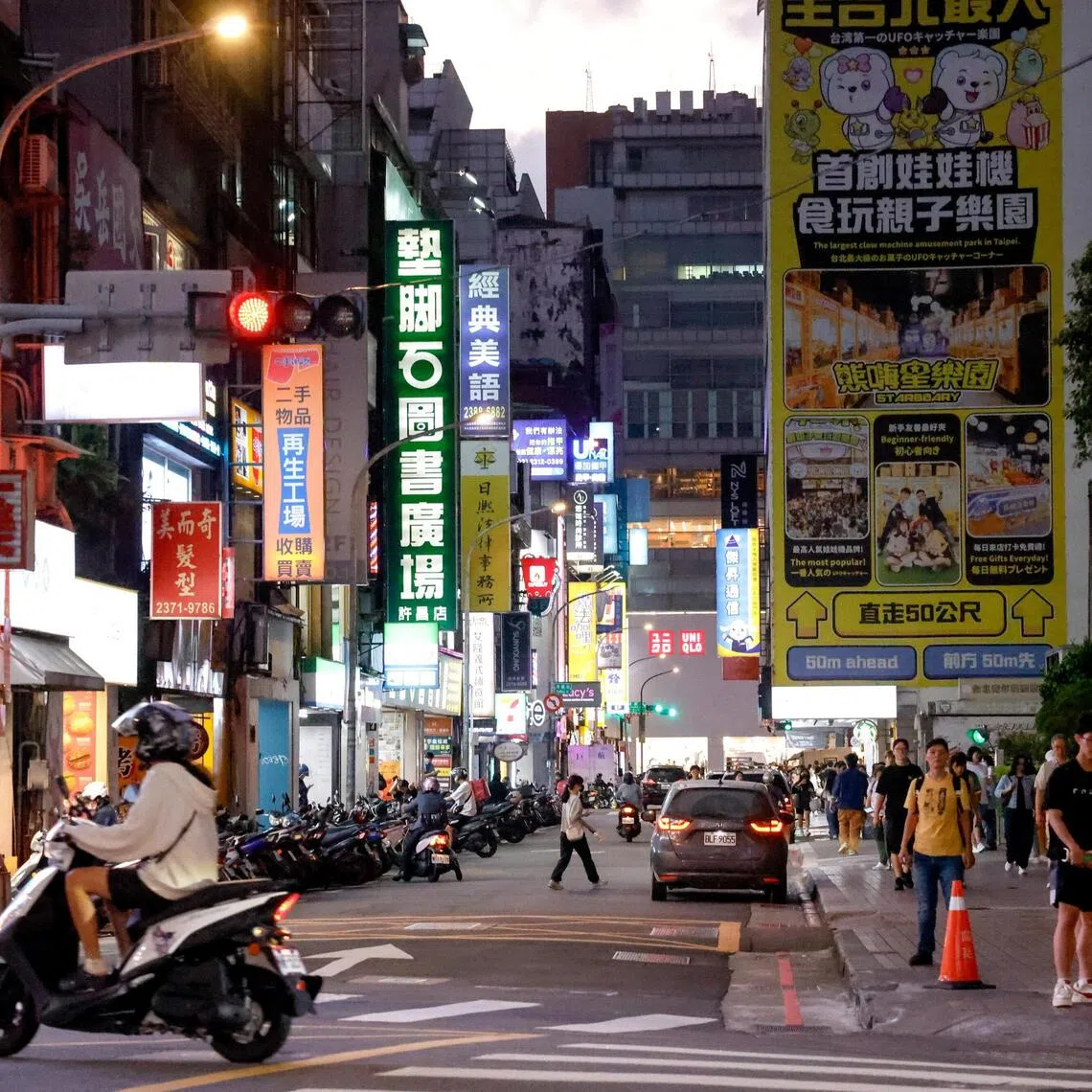 60 per cent of workers had not received a raise in their income in three years, while 12 per cent had gone a decade without a salary adjustment.