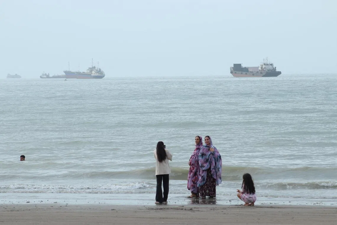 Oil prices fall on hope of US-Iran deal