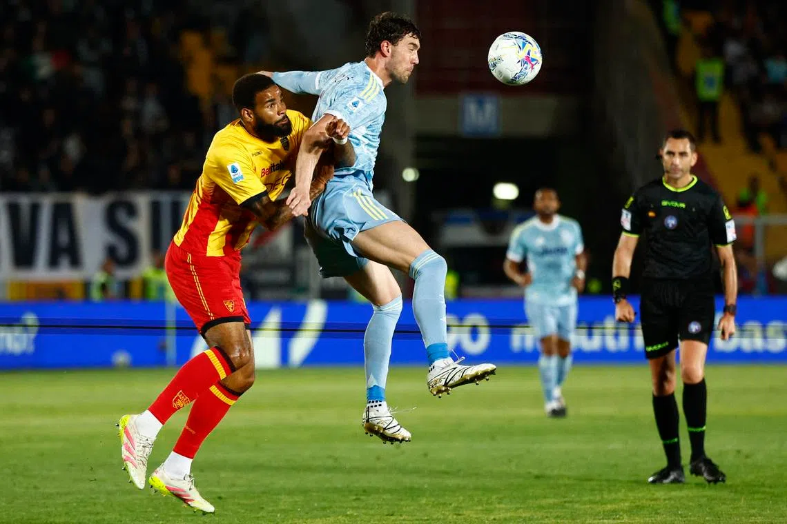 Vlahovic strikes after 10 seconds as Juve climb to third with Lecce win