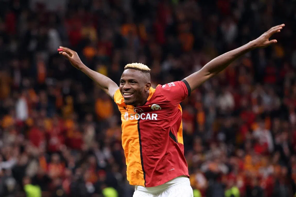 Galatasaray's Victor Osimhen scored twice to give his team a 3-2 victory in Istanbul.