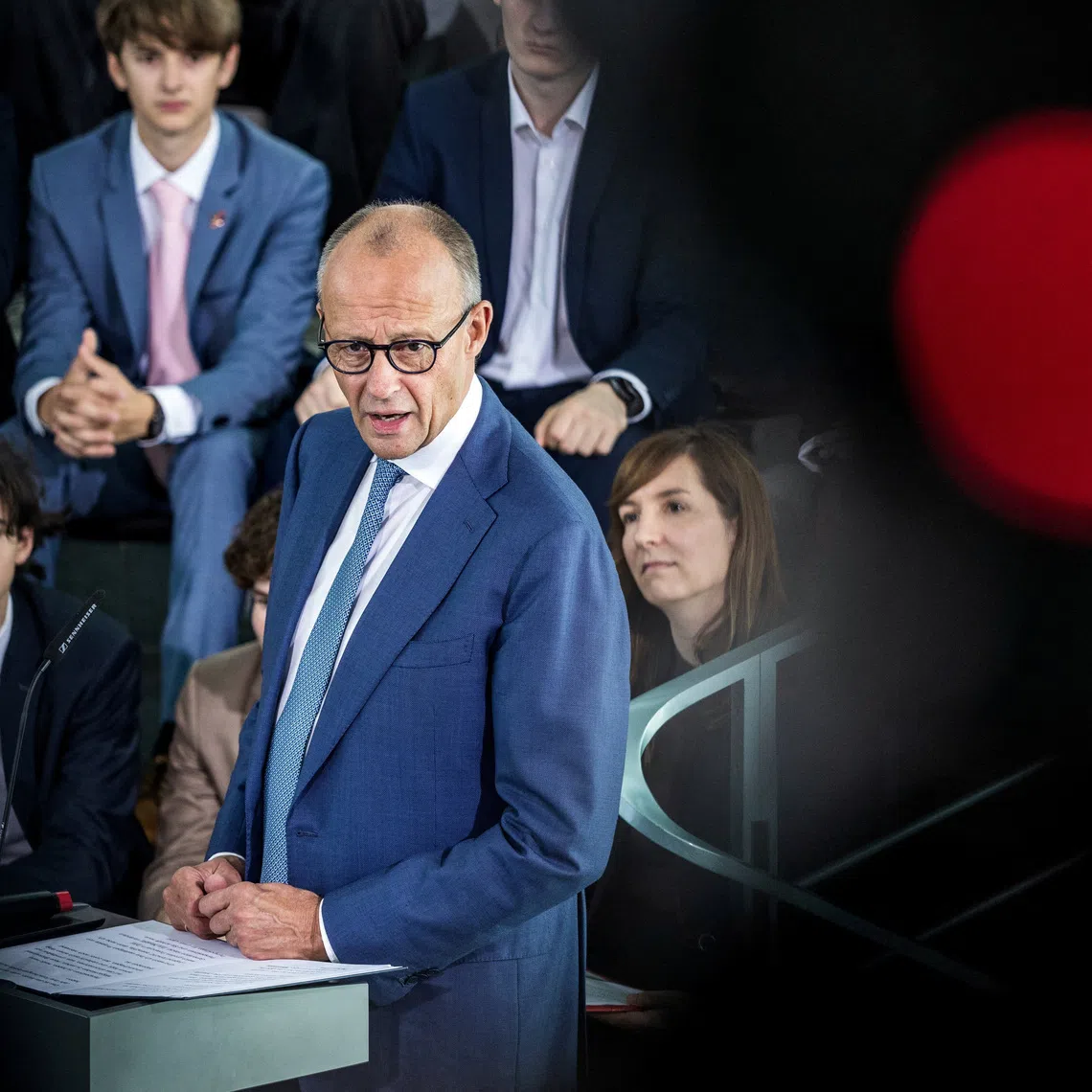 German Chancellor Friedrich Merz welcomes the winners of the young researcher \"Jugend Forscht 2026\" contest at the Chancellery in Berlin, Germany September 15, 2026. REUTERS/Nadja Wohlleben
