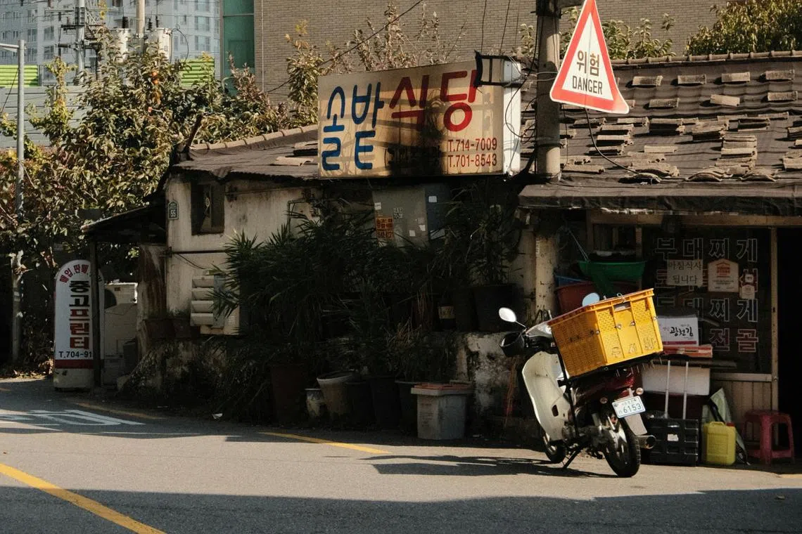 Currently, drivers with Class 2 Small or Motorised Bicycle licences and Class 1 and 2 General licences are permitted to drive personal mobility devices. 