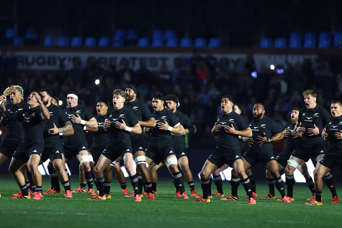 Rugby Union - New Zealand tour of South Africa - Bulls v New Zealand - Loftus Versfeld, Pretoria, South Africa - August 15, 2026 New Zealand players perform the haka before the match REUTERS/Siphiwe Sibeko