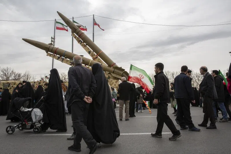 The helicopter came down in the city of Dorcheh, causing a fire that was put out by emergency services.