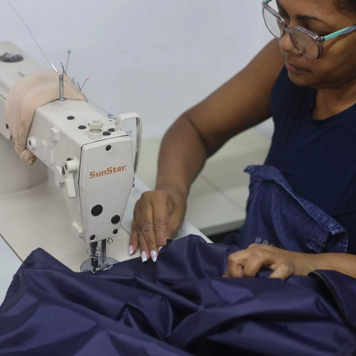 With over 4,700 people killed and an estimated 50,000 missing after two earthquakes in Venezuela, body bags are in short supply.
